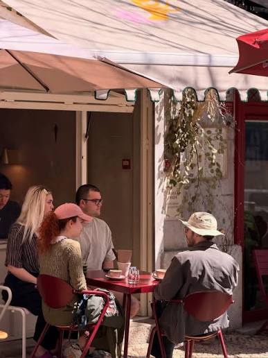 Sur la terrasse, au soleil